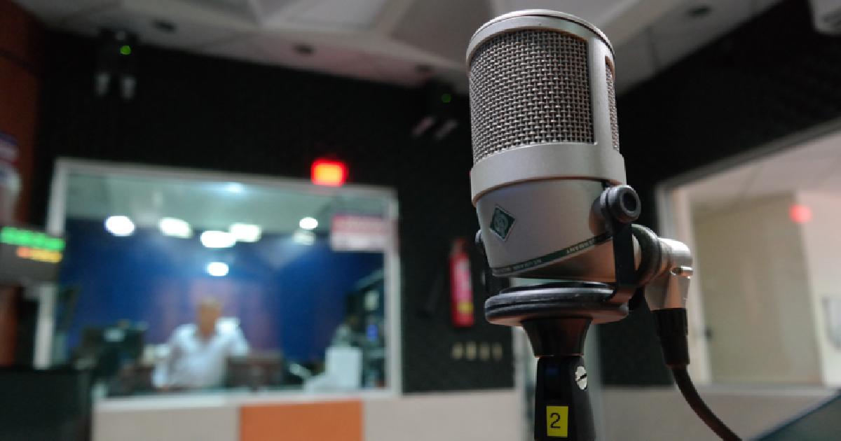 Five Advantages Of Voice Over Studio